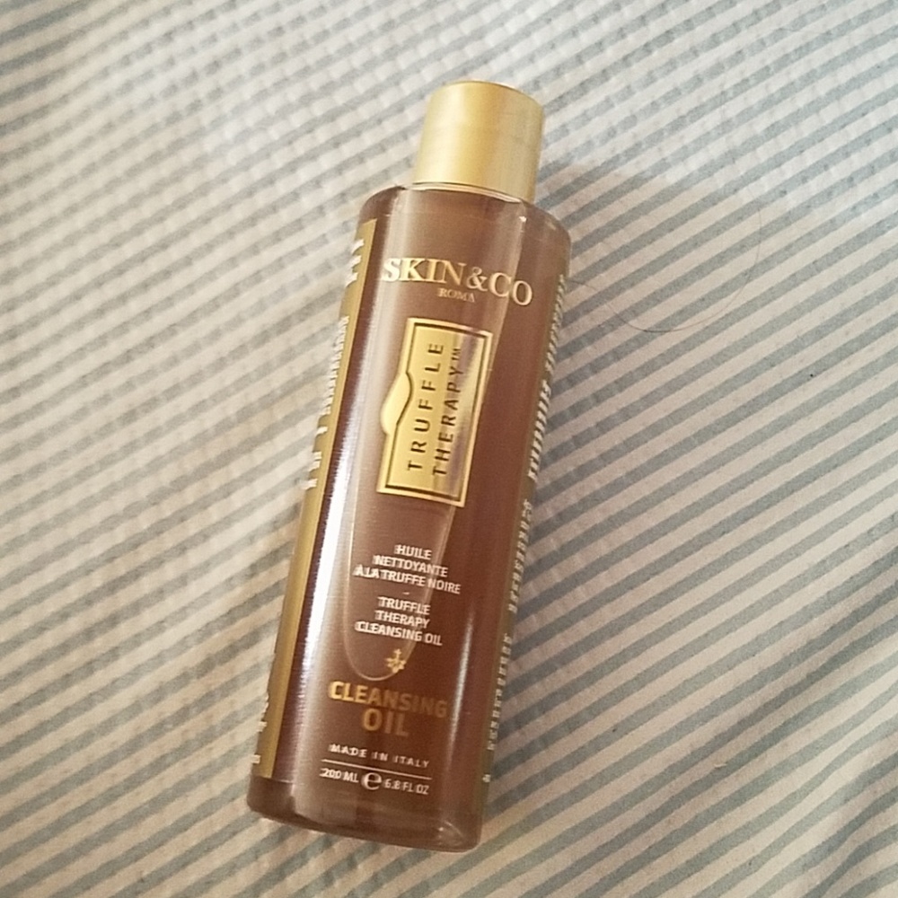 Skin & Co Truffle Therapy Cleansing Oil